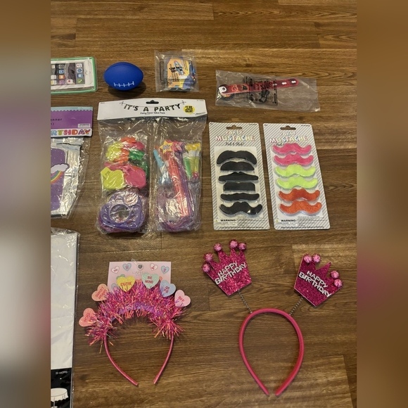 Party supplies, decorations and accessories - Picture 4 of 17